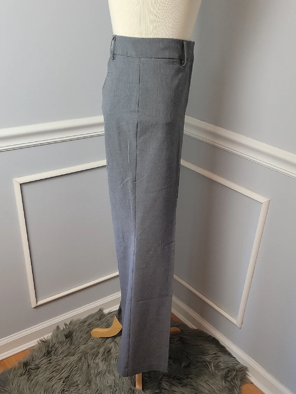 NEW YORK & COMPANY Gray Stretch Straight Leg Career Professional Dress Pants 12